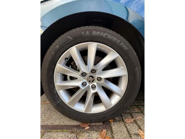 Skoda SUPERB 1.4 TSI iV stoel en stuur verwarming trekhaak