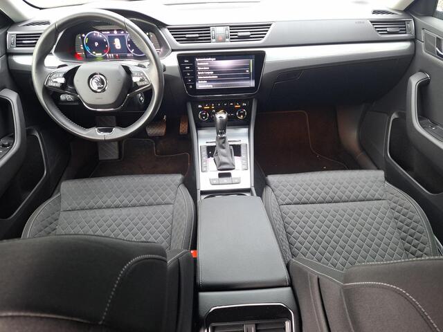 Skoda SUPERB Combi 1.4 TSI 218pk iV Business Edition | Trekhaak 1600kg wegklapbaar | Achterbank verwarming | Full LED | occasion