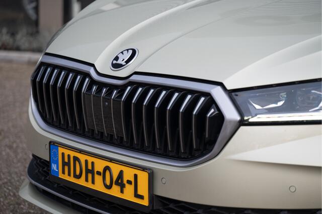 Skoda SUPERB Combi 1.5 TSI MHEV Selection | Matrix LED | El. Trekhaak | Stoel- Stuurverw. | Travel Pakket | Slaappakket