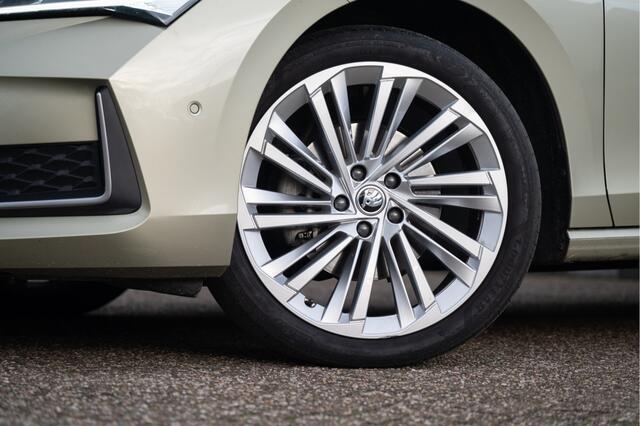 Skoda SUPERB Combi 1.5 TSI MHEV Selection | Matrix LED | El. Trekhaak | Stoel- Stuurverw. | Travel Pakket | Slaappakket
