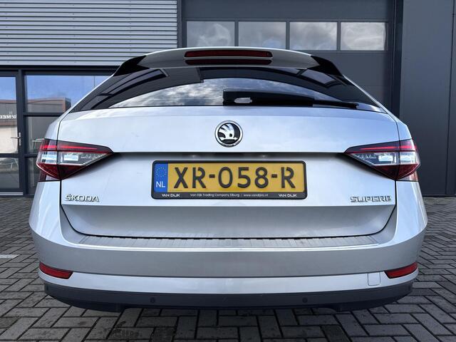 Skoda SUPERB Combi 1.5 TSI ACT Style Business Automaat ?Panoramadak ?Bi-Xenon ?Navigatie Full Map ?Vol Leder ?Apple Carplay & Android Auto ?Comfortstoelen met geheugen ?Elektrische A.Klep ?Climate ?Cruise ?Stoelverwarming ?Parkeersensoren ?Lichtmetaal 17"