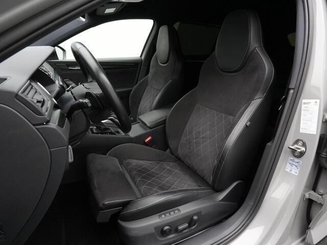 Skoda SUPERB Combi 1.4 TSI iV 218 pk DSG Sportline Business | Trekhaak | Geheugenstoelen | Navigatie Columbus | Adaptief onderstel | Matrix LED | Leder/alcantara