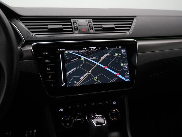 Skoda SUPERB Combi 1.4 TSI iV 218 pk DSG Sportline Business | Trekhaak | Geheugenstoelen | Navigatie Columbus | Adaptief onderstel | Matrix LED | Leder/alcantara