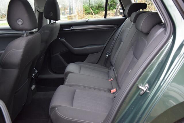 Skoda SUPERB Combi 1.4 TSI iV Business Edition Plus PHEV | Plug-in Hybride | Org. NL | BOVAG Garantie | Virtual Cockpit | Apple Carplay/Android Auto | Elektrische Voorstoelen met geheugen | Verwarmde Voorruit + Stoelen |