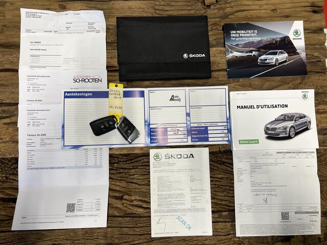 Skoda SUPERB Combi 1.4 TSI ACT Style Business *Leder/Alcantara* CANTON Audio / Xenon / Memory / Camera / Stoelverwarming V+A / CarPlay / Keyless