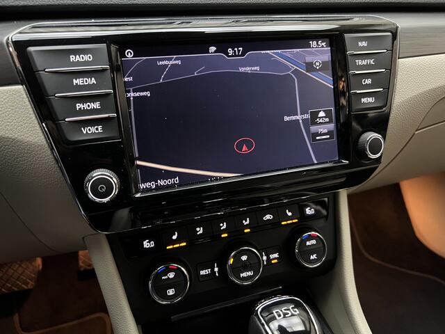 Skoda SUPERB Combi 1.4 TSI ACT Style Business *Leder/Alcantara* CANTON Audio / Xenon / Memory / Camera / Stoelverwarming V+A / CarPlay / Keyless