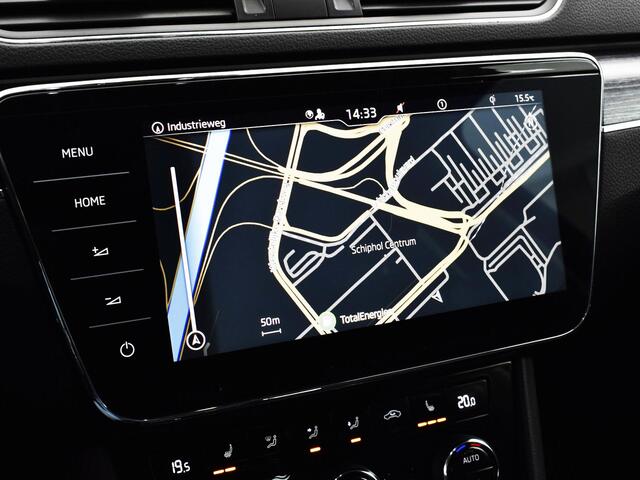 Skoda SUPERB Combi 1.5 Tsi 150pk DSG ACT Business Edition Plus · Apple/Android Car Play · Camera · Keyless · Elek. Achterklep · Cruise Control · Stoelverwarming · 18'' Inch · Garantie t/m 23-03-2027 of 100.000km