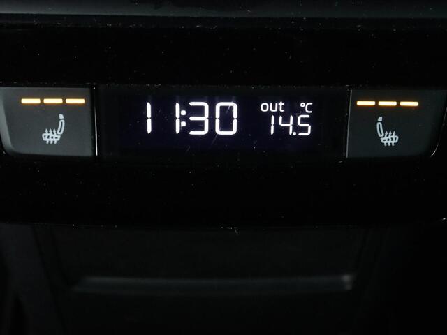 Skoda SUPERB 1.4 TSI iV Sportline | Trekhaak | 360 Camera | Achterbankverwarming | Adaptive cruise | Alcantara | Matrix LED | Carplay | Keyless | Sportstoelen | Memory | Navigatie | Stuurverwarming | PHEV | Plug In