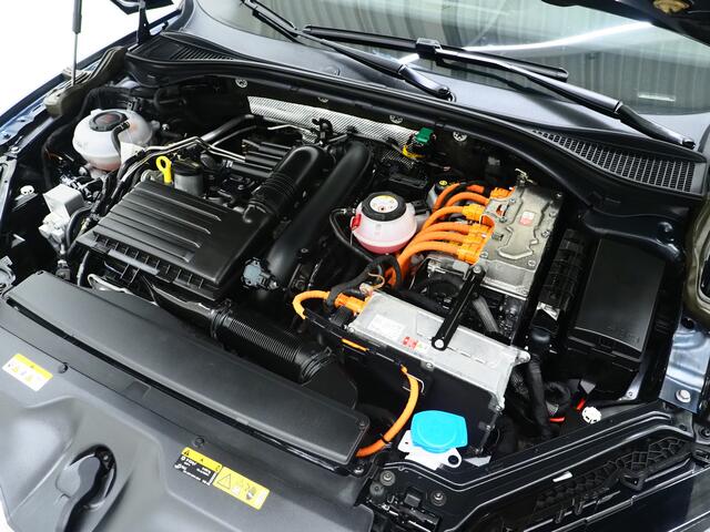 Skoda SUPERB Combi 1.4 TSI iV 218PK | Trekhaak | Keyless | Stoelverwarming | Cruise | DAB | LED | Carplay