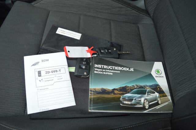 Skoda SUPERB ACT/PANORAMADAK/NAVI/XENON/P 1.5 TSI ACT Amb. Bns