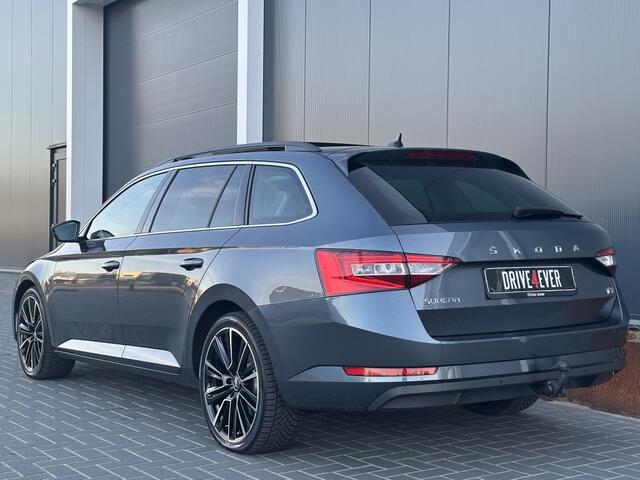 Skoda SUPERB Combi 1.4 TSI iV Sp. Bns TREKHAAK PANO NAVI CR CONTROL ECC PDC