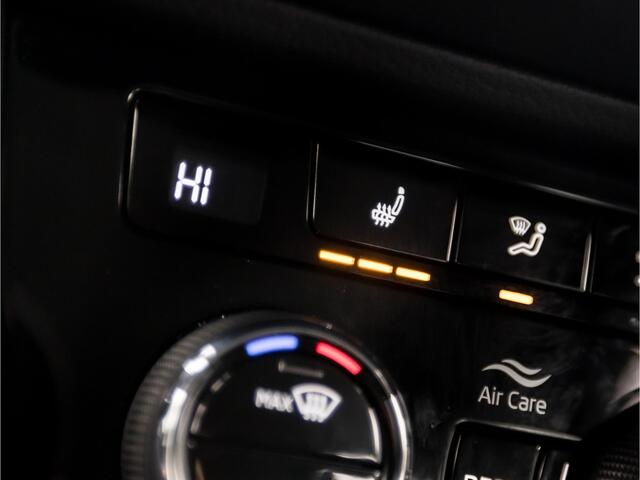 Skoda SUPERB Combi 1.5 TSI ACT Sport 150Pk Automaat (APPLE CARPLAY, GROOT NAVI, MEMORY SEATS, STOELVERWARMING, CAMERA, GETINT GLAS, KEYLESS, LED KOPLAMPEN, NIEUWSTAAT)