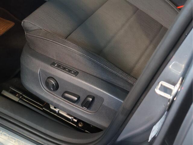 Skoda SUPERB Combi 1.4 TSI ACT Style Automaat | Clima | Comfortstoelen | Carplay | Memory | Haak |