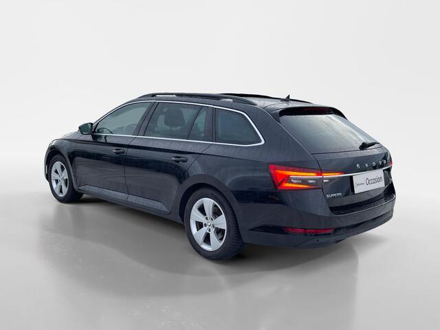 Skoda SUPERB Combi 1.4 TSI iV Business Edition Plus | Schuif-Kantel Dak | Stoel/Stuur Verwarming | Navigatie | Parkeersensoren | Apple Carplay/Android Auto | Stand Kachel