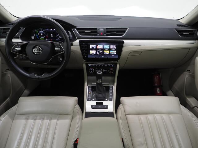 Skoda SUPERB Combi 1.4 TSI iV Style | Panoramadak | Canton | Leder | Camera | Keyless | Adaptive Cruise | Memory | Carplay