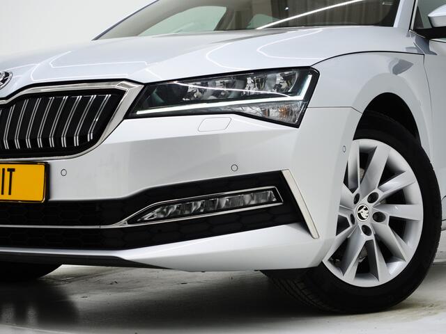 Skoda SUPERB Combi 1.4 TSI iV Style | Panoramadak | Canton | Leder | Camera | Keyless | Adaptive Cruise | Memory | Carplay