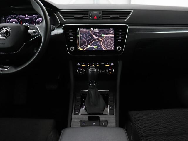 Skoda SUPERB 1.5 TSI Business Edition Plus | Trekhaak | Adaptive cruise | Achterbankverwarming | Virtual Cockpit | Camera | Carplay | Stoelverwarming | Memory | Keyless | Full LED | Navigatie