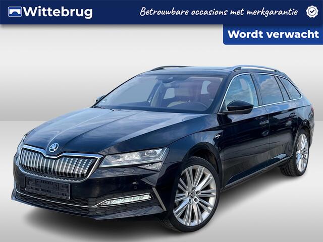 Skoda SUPERB Combi 1.4 TSI 218PK DSG iV Laurin & Klement / Panorama dak / Ledere bekleding / Zwenkbare trekhaak / Stoel verwarming en ventilatie