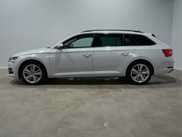 Skoda SUPERB Combi 1.4 TSI iV 204pk Business Edition Plus Trekhaak Camera Navigatie Stoelverwarming Carplay 174