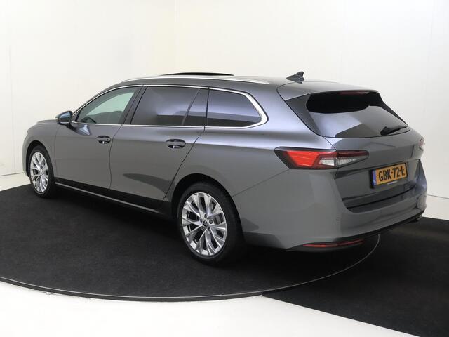 Skoda SUPERB Combi 1.5 TSI MHEV First Edition | Panoramadak | Trekhaak | Keyless | Adaptieve cruise control | Stoelverwarming | Achteruitrijcamera | Navigatie | Massagefunctie voorstoelen |