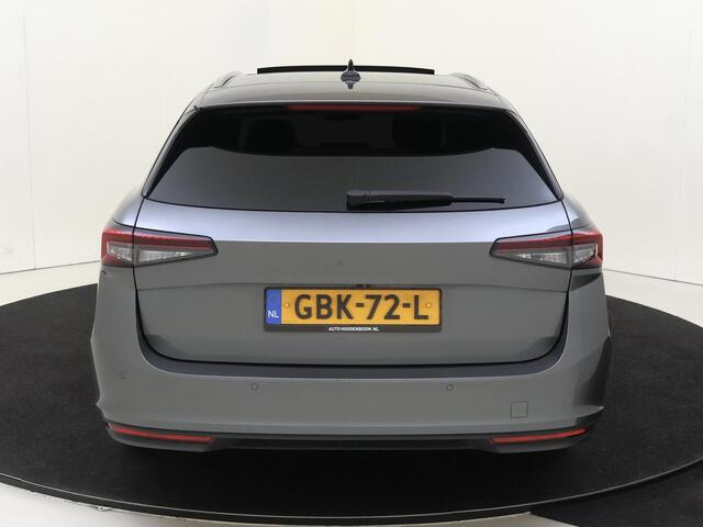 Skoda SUPERB Combi 1.5 TSI MHEV First Edition | Panoramadak | Trekhaak | Keyless | Adaptieve cruise control | Stoelverwarming | Achteruitrijcamera | Navigatie | Massagefunctie voorstoelen |