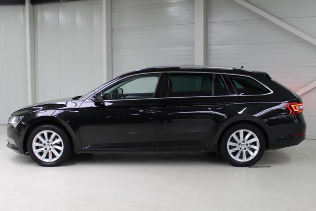 Skoda SUPERB Combi 1.5 TSI ACT Style Business Leder | Panoramadak | El. stoelverstelling |