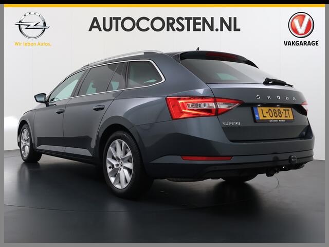Skoda SUPERB Combi 1.5TSI DSG Automaat Trekhaak Elek.Stoel+Memory+Verwarmd Navi Ecc Apple Carplay Android Auto Pdc ACT Business Edition Cruise Control DAB Led Lmv Regen-/lichtsensor Privacy Glas Keyless Verwarmde Voorruit Comfort Pack Origineel Nederlandse Auto