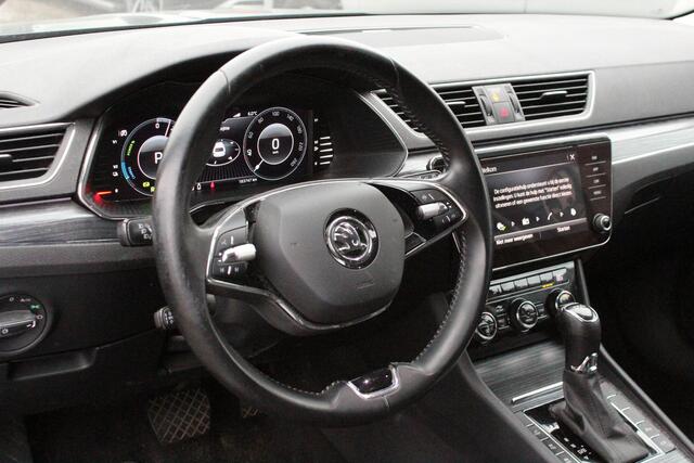 Skoda SUPERB Combi 1.4 TSI iV Business Edition Plus | CANTON-AUDIO | TREKHAAK | CARPLAY | STOEL-VERW | ACC | CAMERA | 18'LMV |