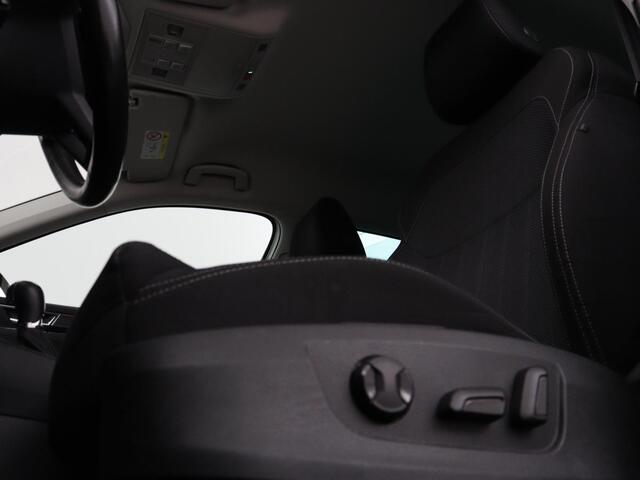 Skoda SUPERB 1.5 TSI Business Edition | Trekhaak | Stoelverwarming | Adaptive cruise | Camera | Memory | Carplay | Sfeerverlichting | Side Assist | Achterbankverwarming | Navigatie | Full LED