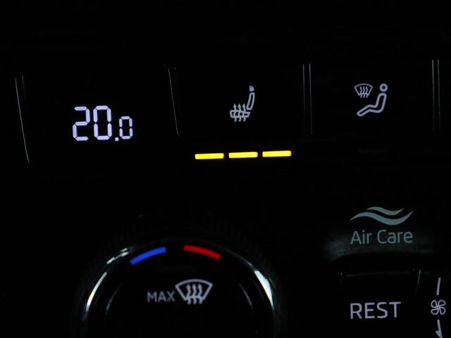 Skoda SUPERB 1.5 TSI Business Edition | Trekhaak | Stoelverwarming | Adaptive cruise | Camera | Memory | Carplay | Sfeerverlichting | Side Assist | Achterbankverwarming | Navigatie | Full LED