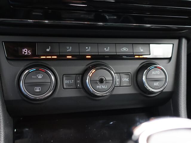 Skoda SUPERB 1.6 TDI DSG + TREKHAAK | CANTON AUDIO | STOELVERW. | APPLE CARPLAY | CAMERA | MEMORY