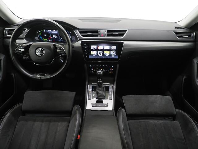 Skoda SUPERB Combi 1.4 TSI iV 218PK Style | Massage | Trekhaak | Camera | Adaptive Cruise | Keyless | Virtual | Memory | Carplay