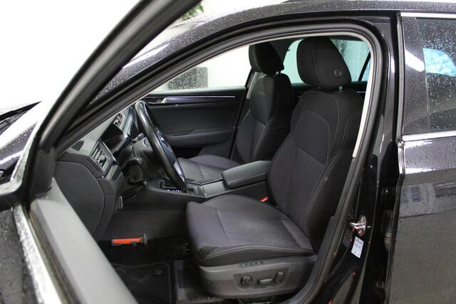 Skoda SUPERB Combi 1.4 TSI iV Business Edition Plus | CANTON-AUDIO | NAVIGATIE | CARPLAY | LMV | DAB-RADIO | LED | E-KLEP | PDC |