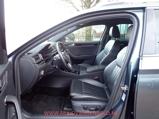 Skoda SUPERB Combi 1.4TSI iV LAURIN&KLEMENT SPORTLEER/MEMORY/TREKHAAK/APPLE CARPLAY