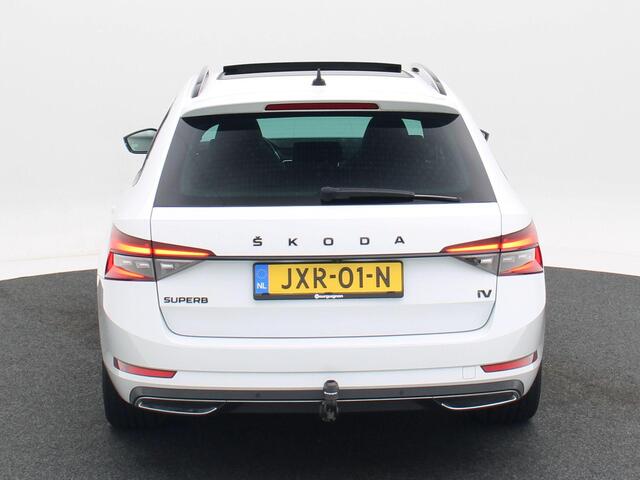 Skoda SUPERB Combi 1.4 TSi iV 218 Pk Automaat Sportline Business | Trekhaak | Panoramadak | Adaptive Cruise | Full LED | Canton Sound | Stoelverwarming | 18 Inch | 92.858 Km!!