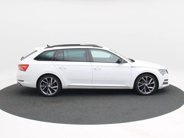 Skoda SUPERB Combi 1.4 TSi iV 218 Pk Automaat Sportline Business | Trekhaak | Panoramadak | Adaptive Cruise | Full LED | Canton Sound | Stoelverwarming | 18 Inch | 92.858 Km!!