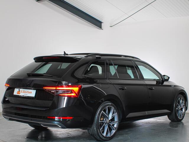 Skoda SUPERB Combi 1.4 TSI iV Sportline Black Edition Panoramadak, LED, Sportstoelen, Alcantara, Memory