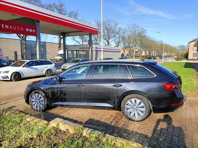Skoda SUPERB Combi 1.4 TSi PHEV, Navi,ACC,Tiptr,Trekhaak
