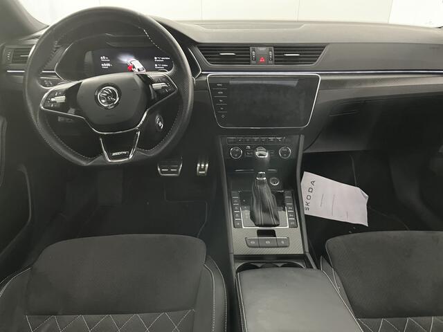 Skoda SUPERB Combi 1.4 TSI iV Sportline / AUTOMAAT/ PANO/ TREKHAAK/ ELEK.KLEP/ DCC/ MEMORY SEAT/ STUUR+STOELVERWARM.V+A/ PARK.SENSOR.V+A/ CAMERA/ DODEHOEK/ SMARTLINK/ ACC/ KEYLESS/ VIRTUAL COCKPIT/ NAVI/ DAB/ CLIMA/ LED/ 19'' LMV