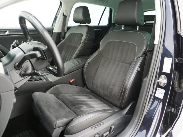 Skoda SUPERB Combi 1.4 TSI iV 218PK Style | Massage | Trekhaak | Canton | 360 | Keyless | Adaptive Cruise | Memory | Carplay