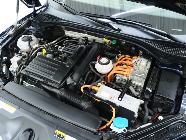 Skoda SUPERB Combi 1.4 TSI iV 218PK Style | Massage | Trekhaak | Canton | 360 | Keyless | Adaptive Cruise | Memory | Carplay