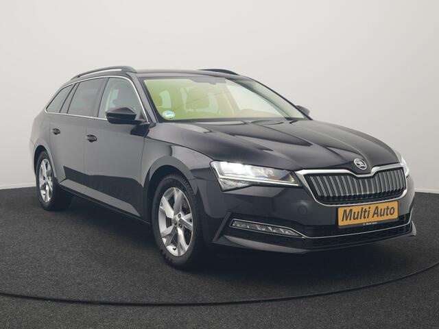 Skoda SUPERB Combi 1.4 TSI iV Business Edition Plug In Hybrid 218pk Dealer O.H PHEV | Trekhaak af Fabriek | Crystal LED | Keyless | Apple Carplay | Sportstoelen Verwarmd | Cruise Control | 17"L.M |