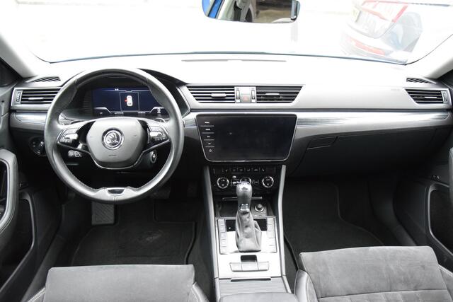 Skoda SUPERB Combi 1.4 TSI iV Business Edition Plus | SOH 96% | Plug-in Hybride | Org. NL | BOVAG Garantie | Virtual Cockpit | Apple Carplay/Android Auto | Elektrische Voorstoelen met geheugen | Verwarmde Voorruit + Stoelen |