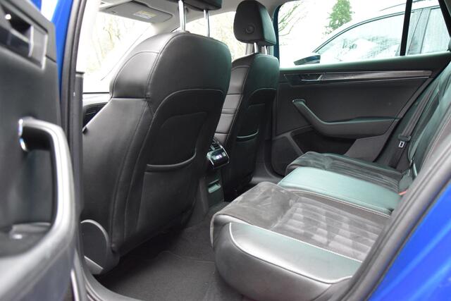 Skoda SUPERB Combi 1.4 TSI iV Business Edition Plus | SOH 96% | Plug-in Hybride | Org. NL | BOVAG Garantie | Virtual Cockpit | Apple Carplay/Android Auto | Elektrische Voorstoelen met geheugen | Verwarmde Voorruit + Stoelen |