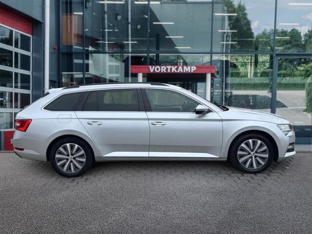 Skoda SUPERB 1.4 TSI DSG AMBITION TREKHAAK/CAMERA/STOEL+STUURVERW/NAVI