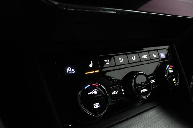 Skoda SUPERB Combi 2.0 TDI Business Edition Automaat/Camera/Adaptive Cruise Control (ACC)...