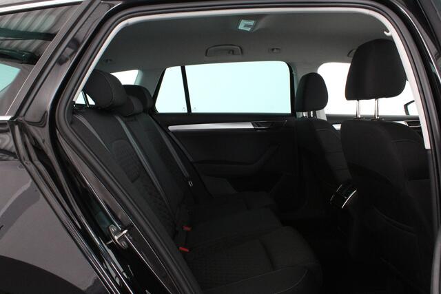 Skoda SUPERB Combi 2.0 TDI Business Edition Automaat/Camera/Adaptive Cruise Control (ACC)...