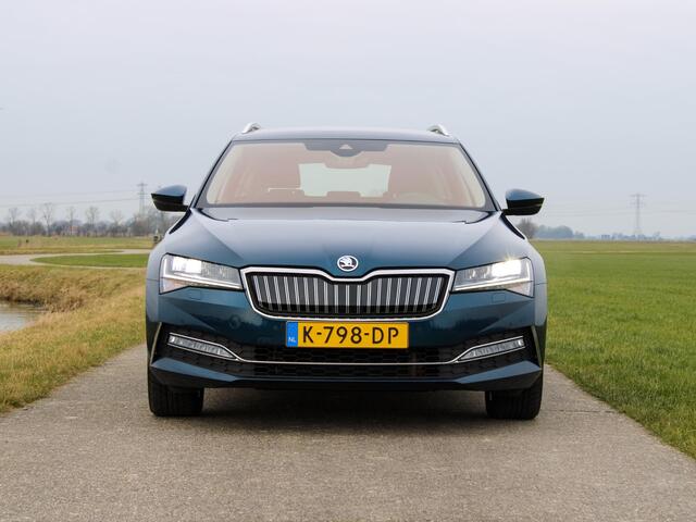 Skoda SUPERB Combi 1.4 TSI iV Business Edition Plus ACC Lane assist LED