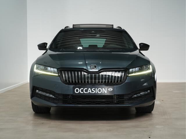 Skoda SUPERB Combi 1.4 TSI iV 218pk Sportline Business Pano. Navi. Trekhaak 360 Camera stoel/Stuurverw. Android/Carplay 240