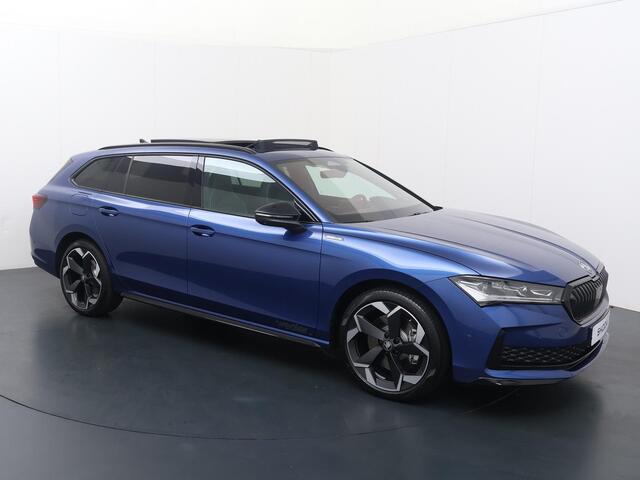 Skoda SUPERB Combi Sportline Business 1.5 TSI PHEV 204 PK DSG Automaat | Panorama dak | Suite Sport Leder | 19" lichtmetalen velgen | Trekhaak | Canton Geluidssysteem |